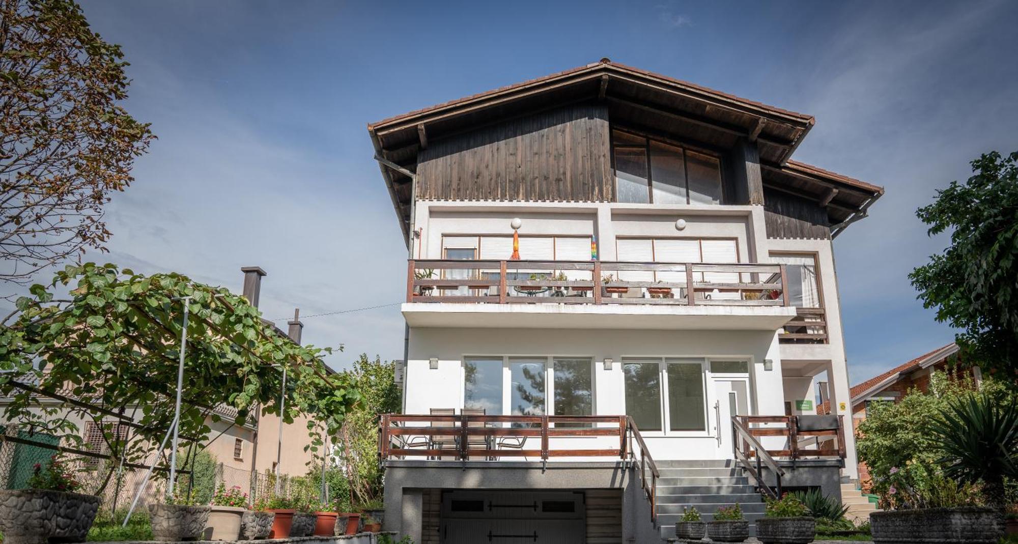 Apartment Una Laguna Бихач Экстерьер фото