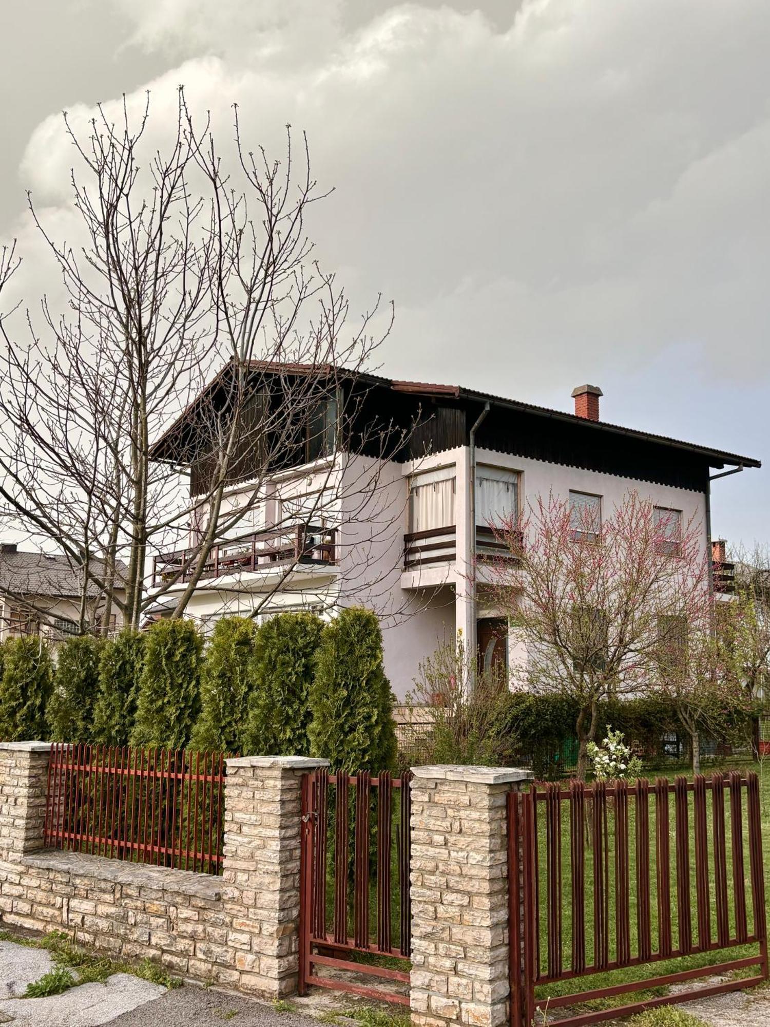Apartment Una Laguna Бихач Экстерьер фото